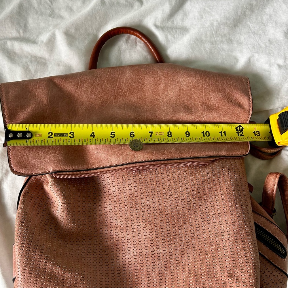 Chillx by Le Miel flap top, zip top backpack in blush - Picture 8 of 10